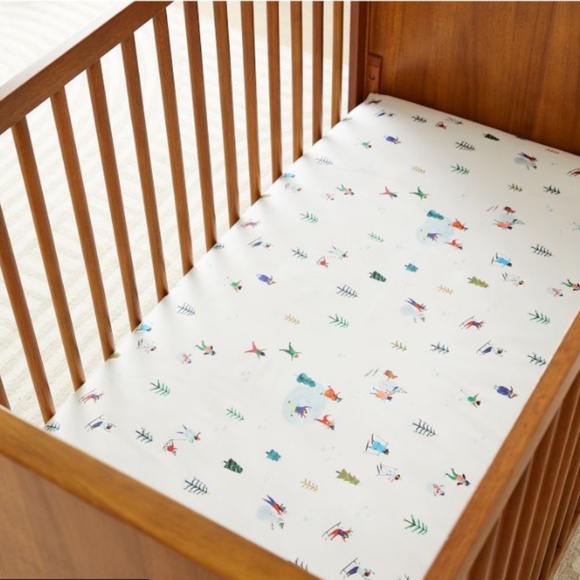 West Elm Kids Crib Sheet - Christmas Print - Picture 4 of 5